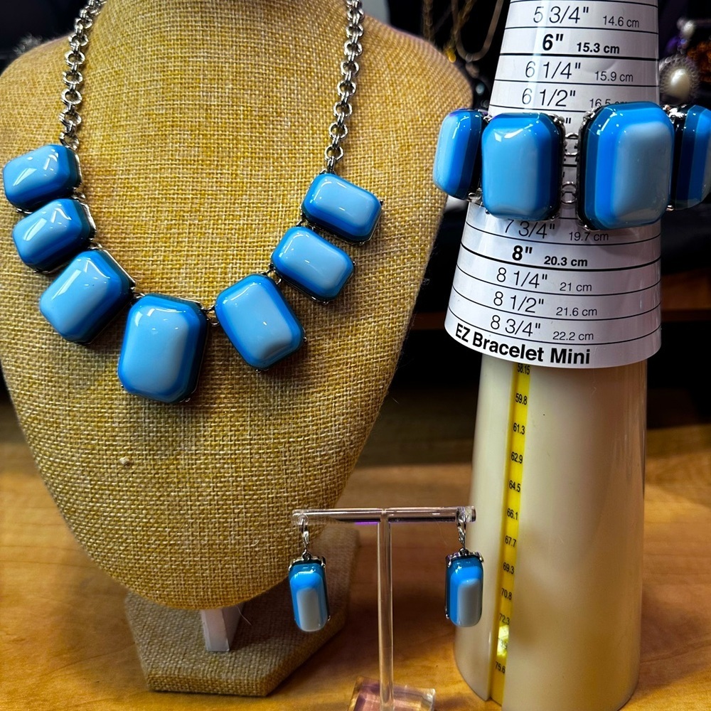 Coldwater Creek Aqua Light Blue Acrylic Faux Stone Rectangle Cabochan Set EUC​​